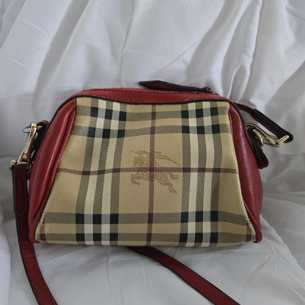 Burberry Red and Tan Checkered Women's Bag - Picture 3 of 5